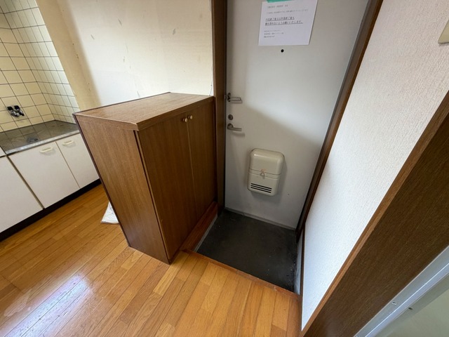 ジャスミン 102 玄関