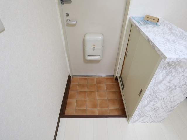 キャッスルハイツ 202 玄関