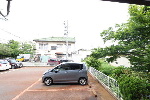 ＳＡＪＡ－Ｃｈｅｓｔｎｕｔ 201 駐車場