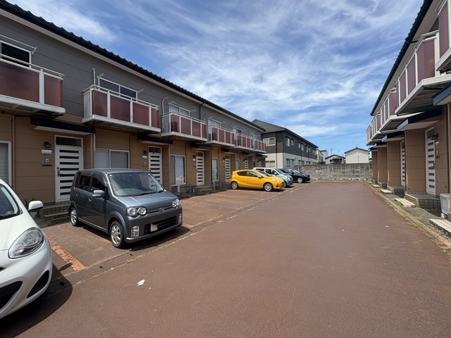 シャルム堤Ⅱ　B 10 駐車場
