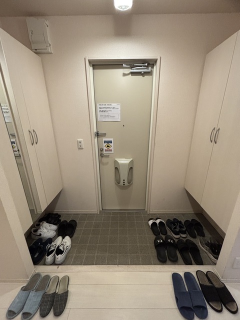 【食事付】新潟医療福祉大学学生寮　N-Village伍桃６号棟 107 玄関