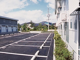レオパレス新発田西Ⅰ 101 駐車場