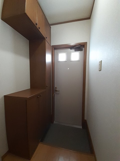 エルムＢ 101 玄関