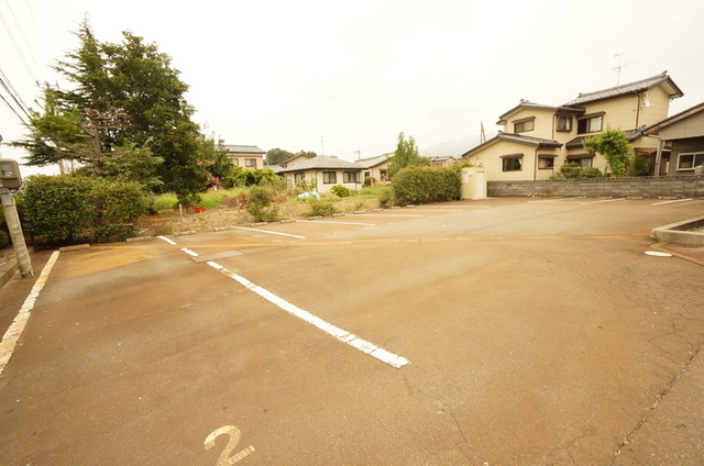 セジュールＨａｋｕＡ 103 駐車場