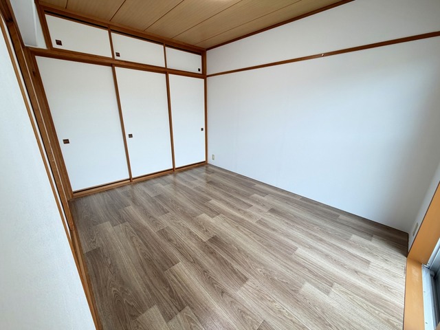エムズグラン黒埼 202 リビング