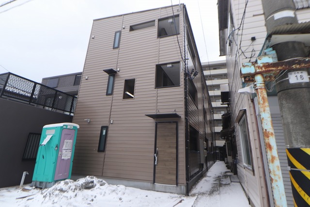 ラテ古町 202 外観