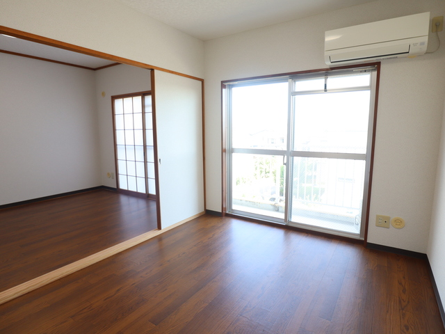 グランデ住吉A 305 リビング