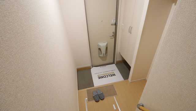 ピオニー 205 玄関
