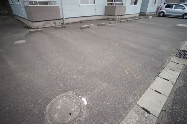 ピアータウン 202 駐車場