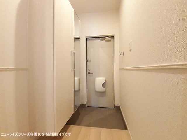 ベル　パトリ　Ｂ 102 玄関