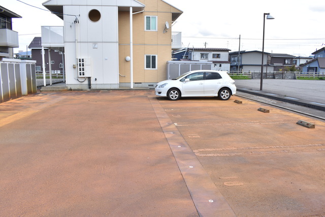 シャーメゾン高田　Ｃ 203 駐車場