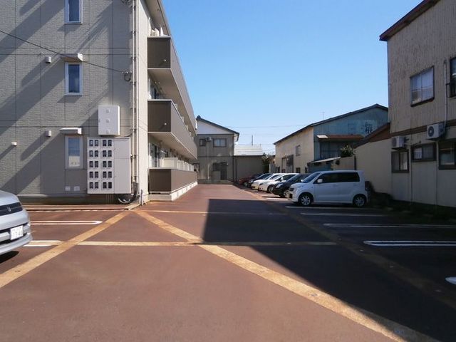 グランディール石橋 207 駐車場