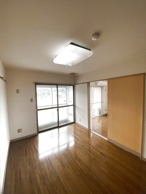 ルネ関町 202 リビング