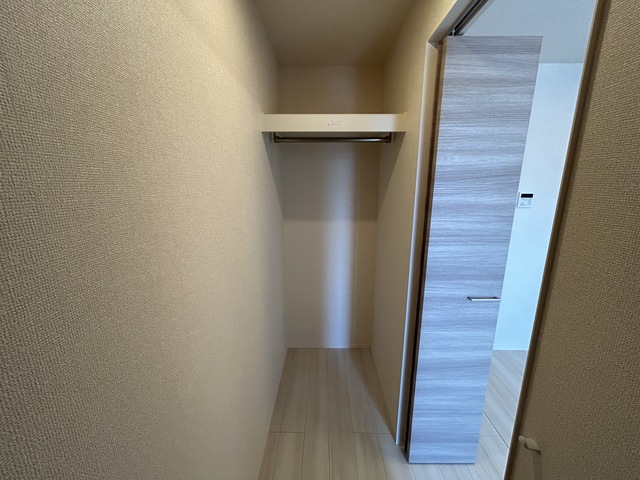 レフィナード　C 308 収納