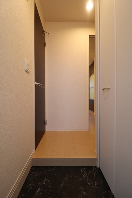 インサイドモート（大豆） 103 玄関