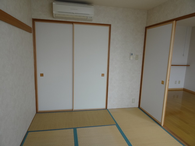 ホーリー弁天橋 402 リビング