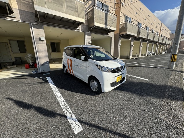 ココモときめき東 B-3 駐車場