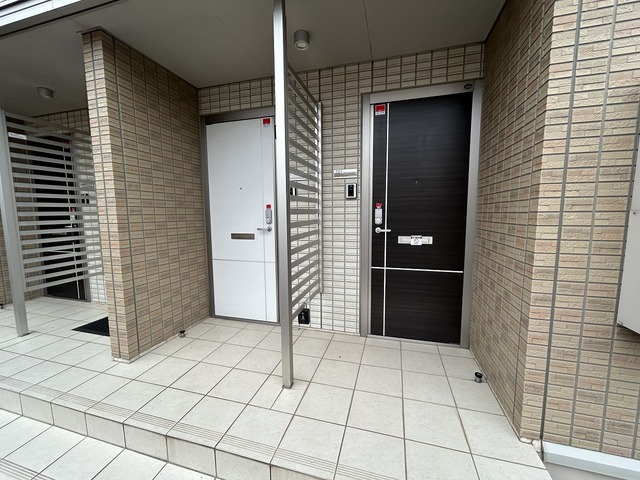 たてのきコート 102 玄関
