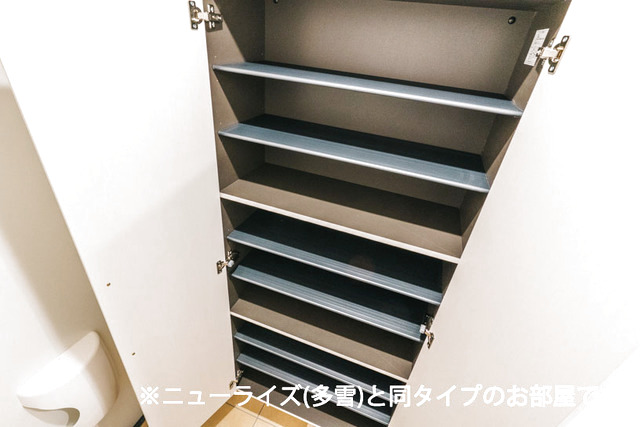 ル・ブリス 104 玄関