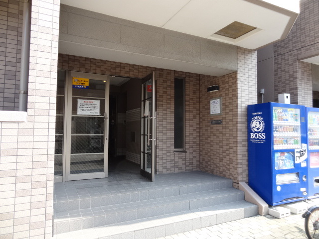 BUENA川端町４丁目弐番館 102 玄関