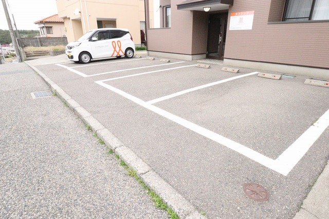 ラフレシア 202 駐車場
