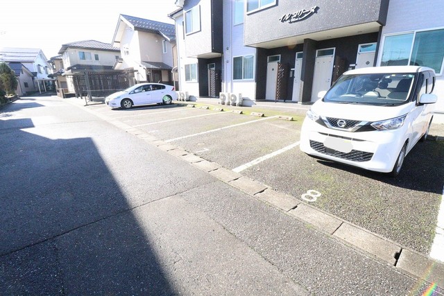 イルコリーヌ 202 駐車場