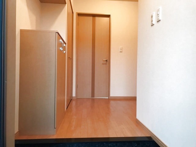 コンシェルジュ 103 玄関
