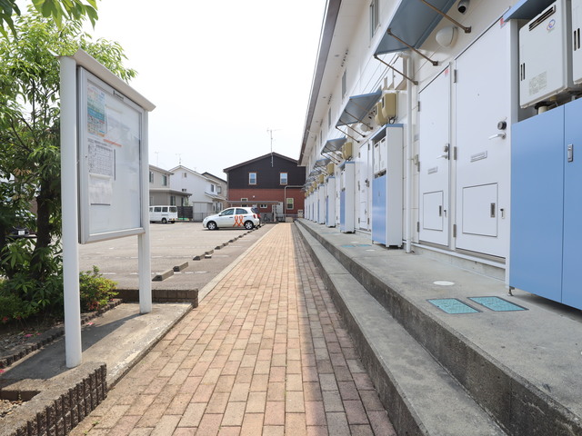 レオパレス新発田西Ⅱ 108 玄関