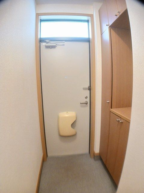 メゾン・ジェルメＢ 101 玄関