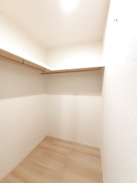 サンライズエイトＢ 103 収納