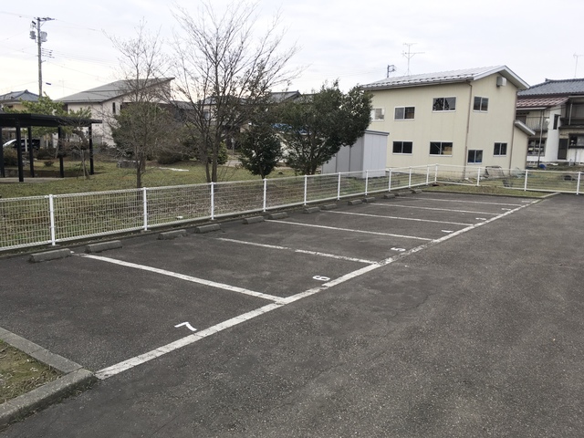 オリオンムーンライト 202 駐車場