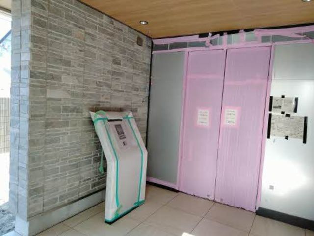 シャーメゾンプレミア鐙 202 玄関
