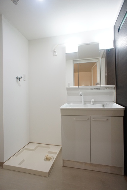 ＲＥＳＩＤＥＮＣＥ ＨＩＬＬ ＥＡＳＴ 新光 402 洗面所