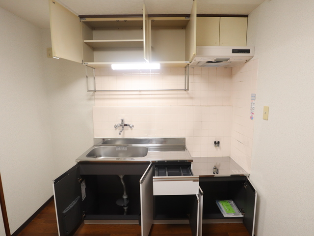 グランデ住吉A 305 収納
