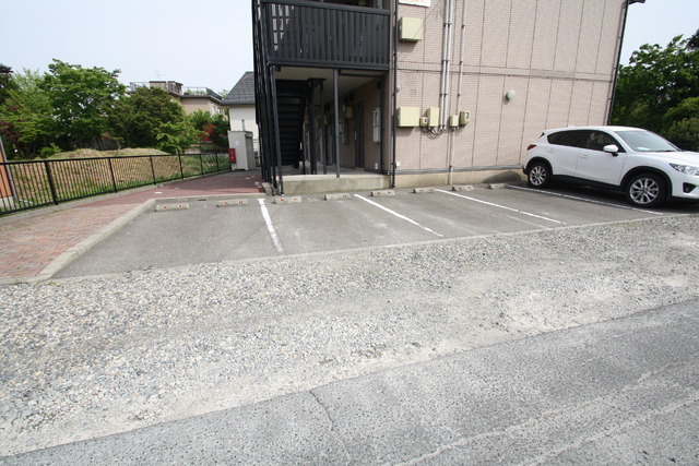 モナリエＫ 203 駐車場