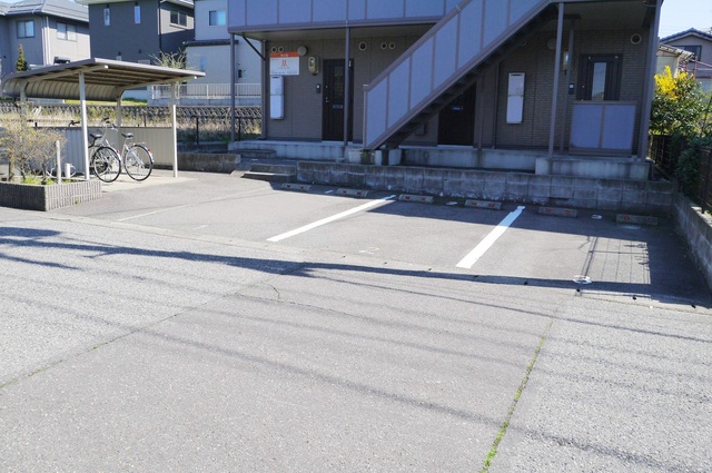 ウィル 203 駐車場