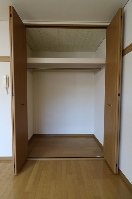 コーポ岳 101 収納
