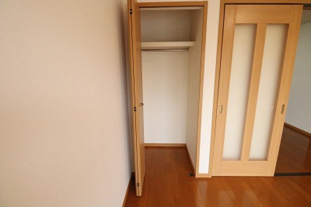 スローモーション C 102 収納