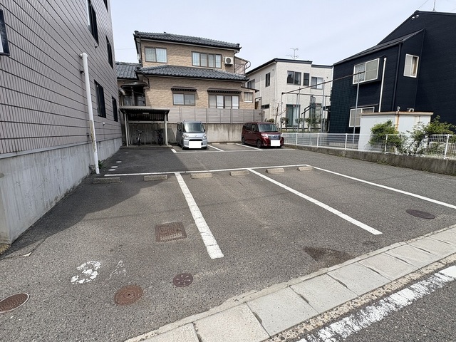 ベルローズ 3B 駐車場