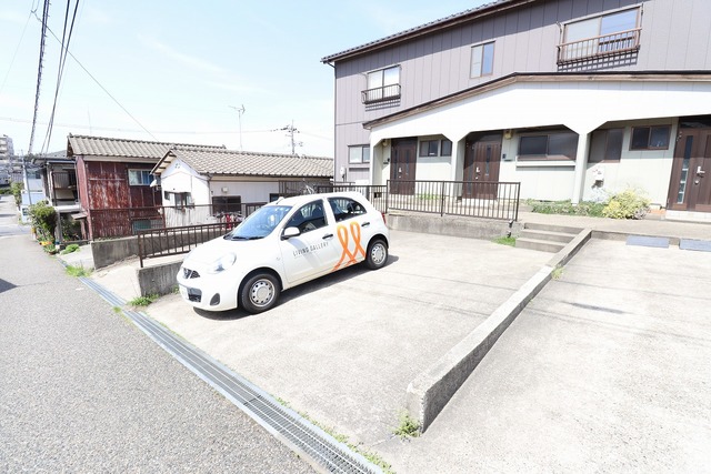 ハミングハイツⅡ Ｂ 駐車場