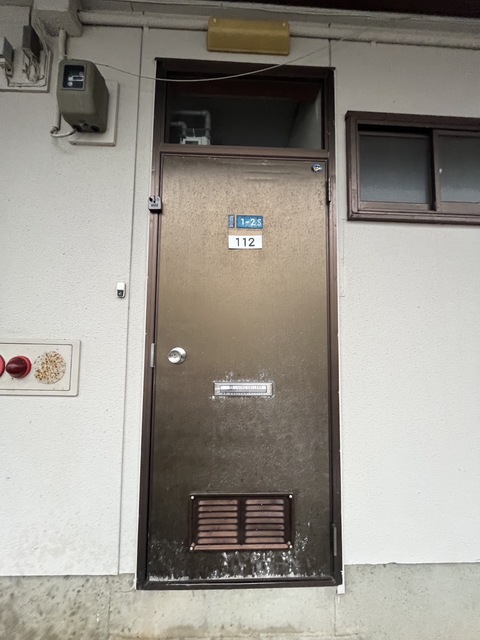 メゾンアイリス 112 玄関