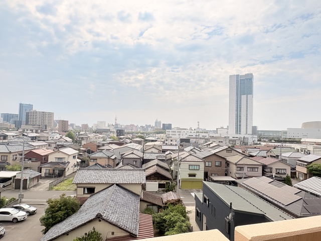 グラウベル沼垂西 501 眺望
