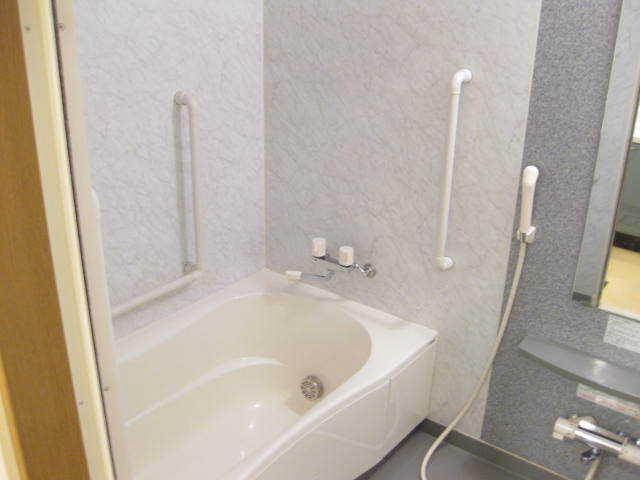 妙高市朝日町特定公共賃貸住宅 704 浴室