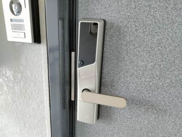 エバーグリーン　B 202 セキュリティ