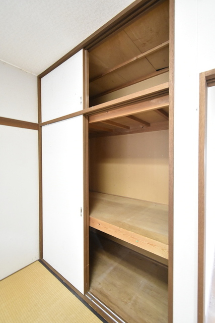 クリスタル女池　A 205 収納
