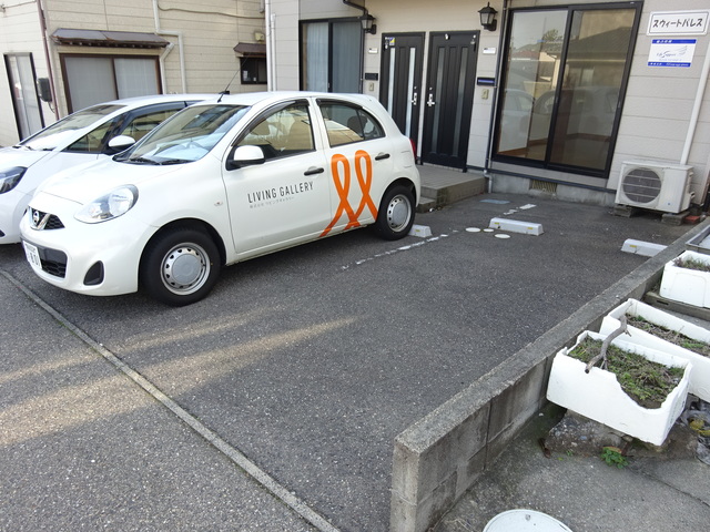 スィートパレス A 駐車場