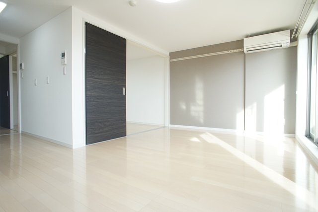 ＲＥＳＩＤＥＮＣＥ ＨＩＬＬ ＥＡＳＴ 新光 402 リビング