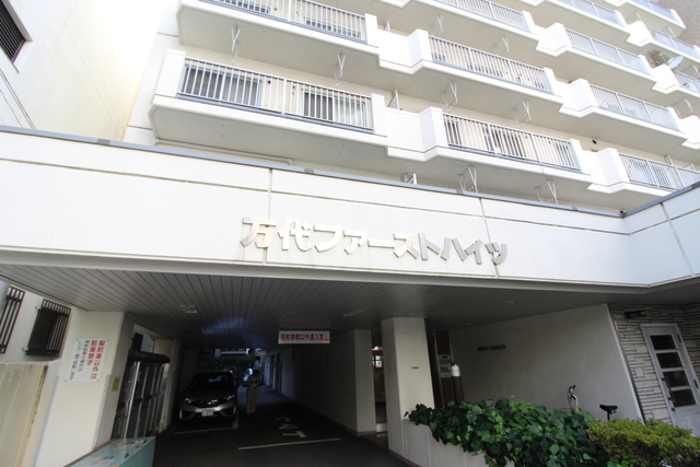 万代ファーストハイツ 807 玄関