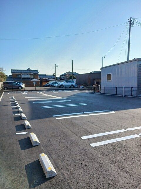 ボヌール 104 駐車場