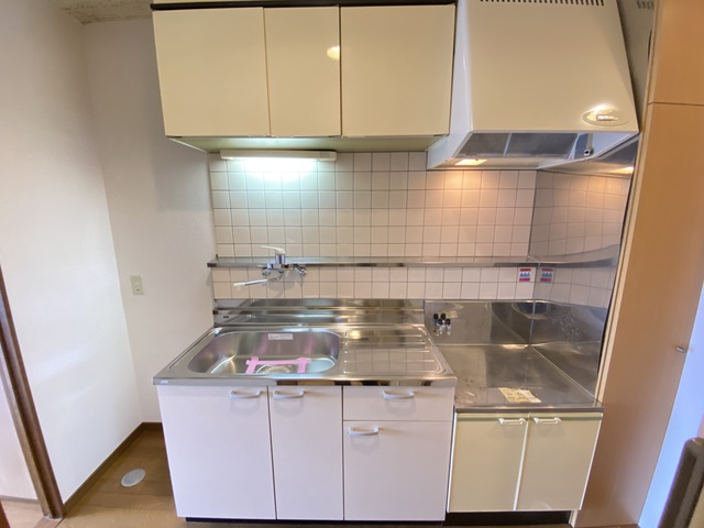 メゾンヒカリ 310 キッチン